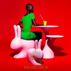 Дизайнерский интерьерный стул Rabbit Chair Qeeboo розовый
